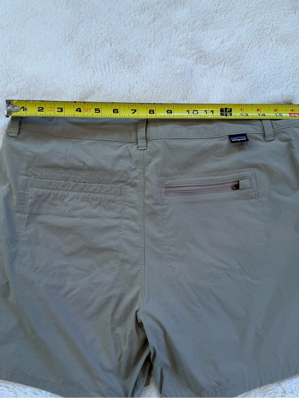 Patagonia Women’s Light Weight Tan Hiking Active Shorts - Size 8 - Picture 7 of 10